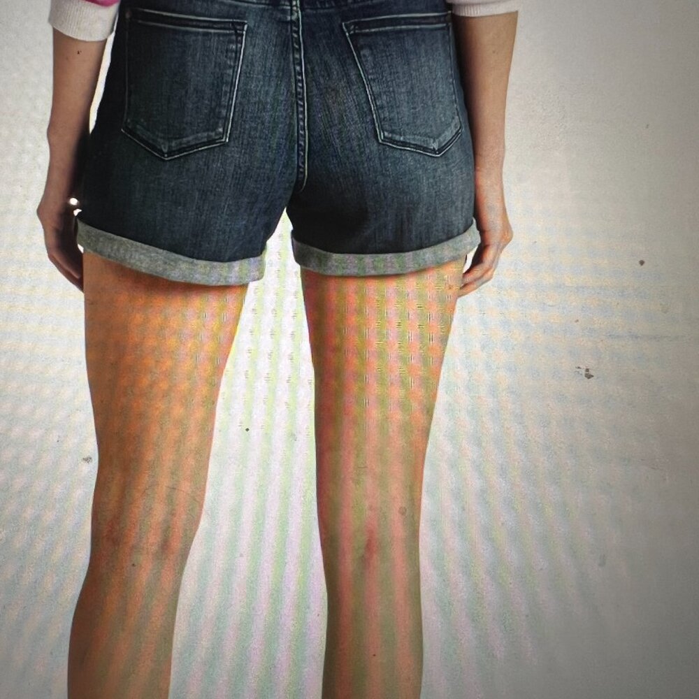 NWT Judy Blue: Lillian High Rise Tacked Cuffed Short size 4 - Picture 4 of 8